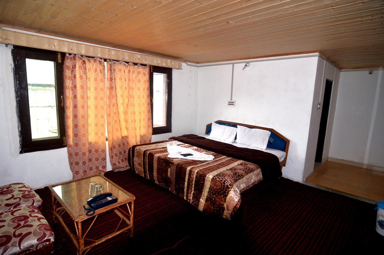 Hotel Kashmir House Pahalgām Exterior foto